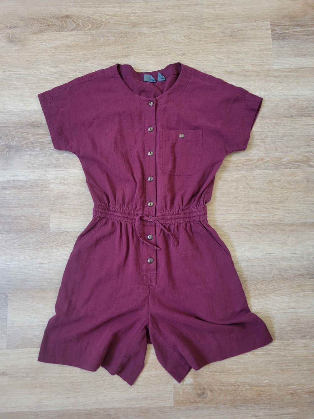Button-Front Short Sleeve Romper in Burgundy size S